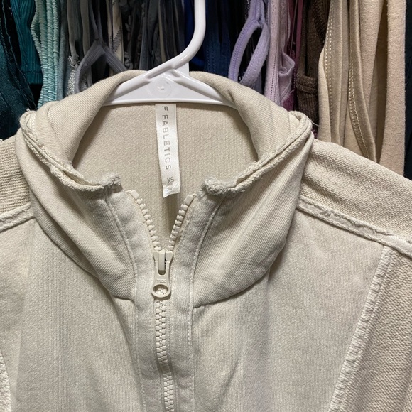 Fabletics half zip pullover - Picture 2 of 4